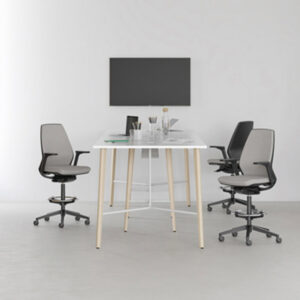 Robin Meeting Table With Footrest