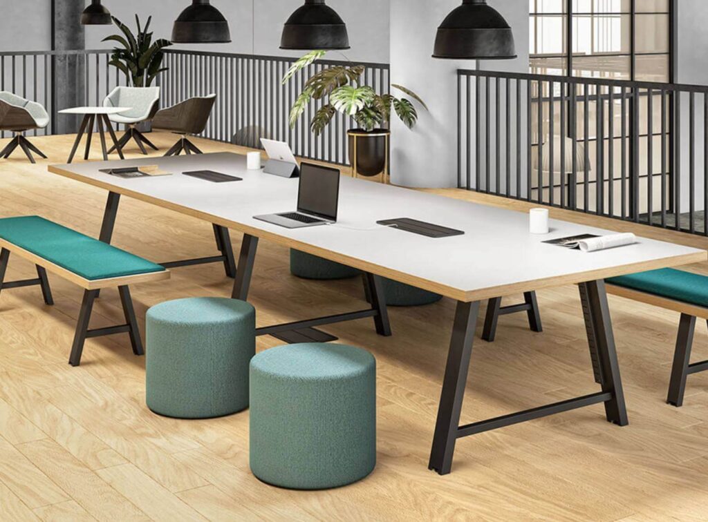 Creating A Professional Atmosphere With The Right Interiors 03 Img